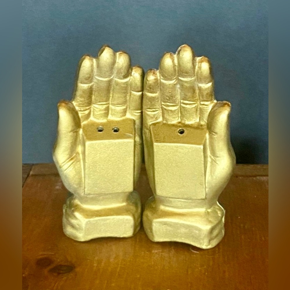 Salt and pepper shakers Praying Hands Stamped Japan - Picture 4 of 6